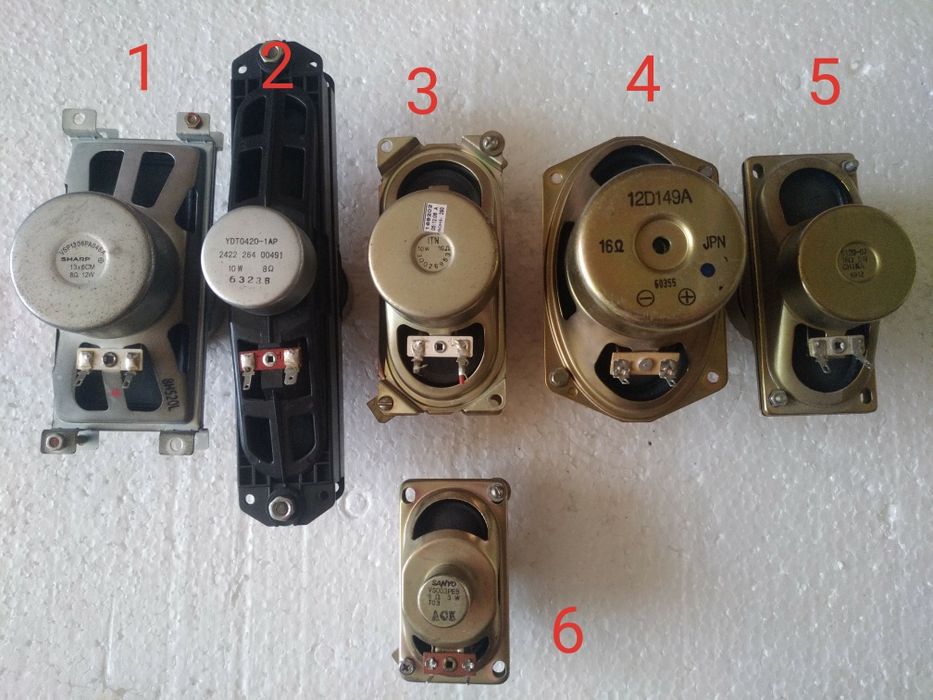 Динамики звуковые.