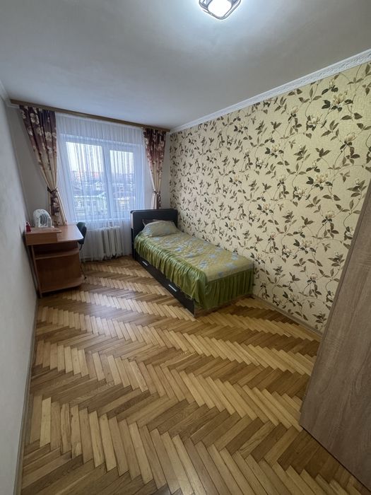 3-кім вул. Вовчинецька, Велес, Арсен, Епіцентр, Каскад