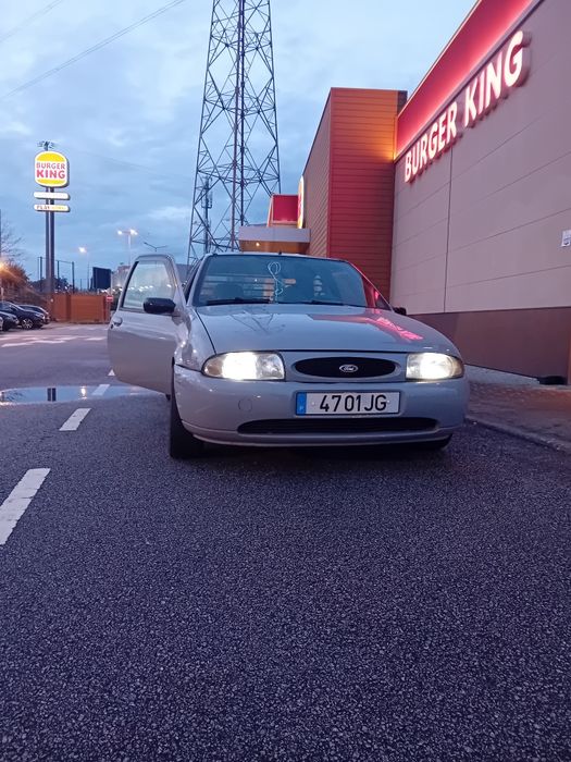 Ford fiesta 1.8 D