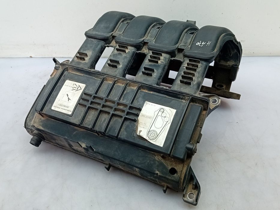 Coletor de admissão RENAULT Clio II (BB0/1/2_, CB0/1/2_)