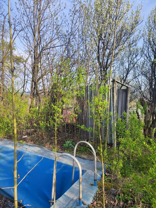 Продається земельна ділянка з будинком