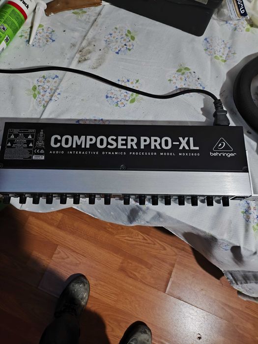 Vendo compressor limitador behringer