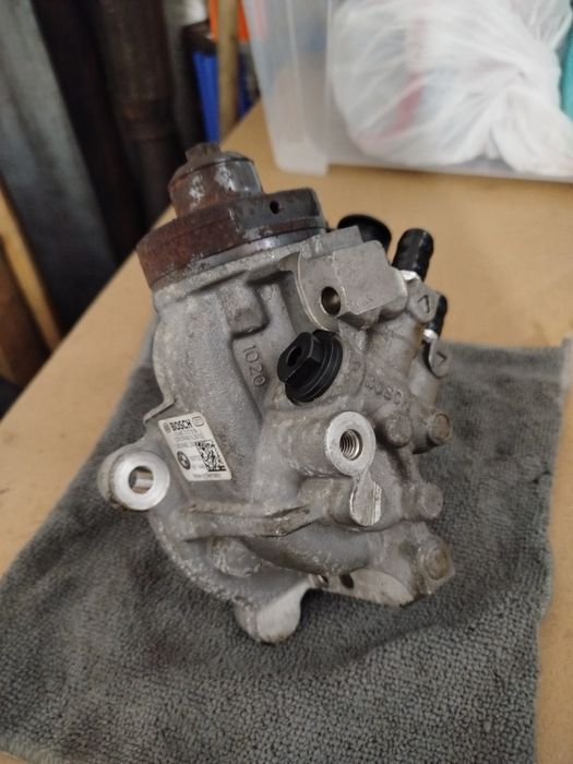 Bomba alta pressão BMW N47 318d