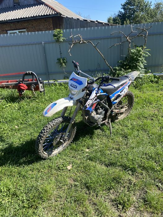 Продам мото на документах skybike crdx200