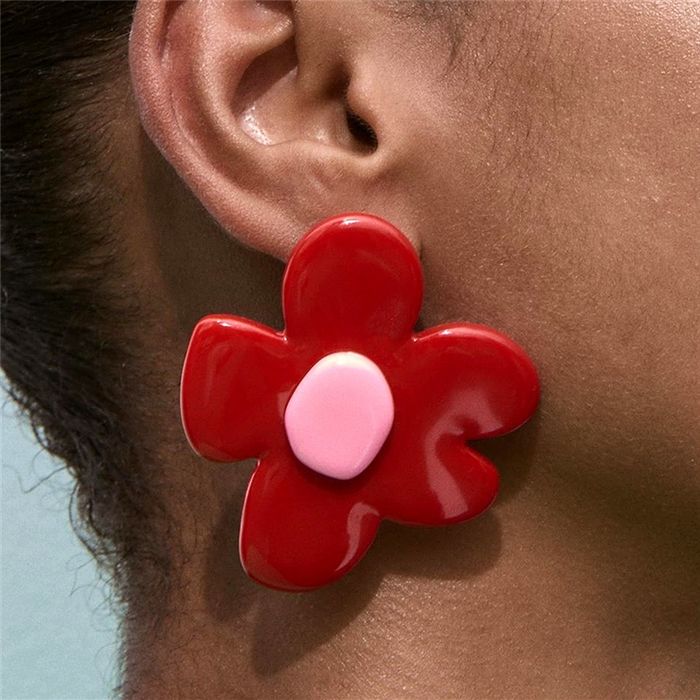 Серьги модные, красный цветок