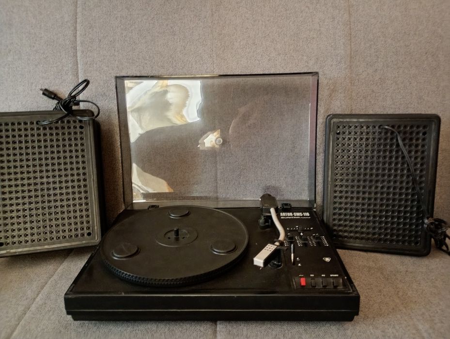 Gramofon UNITRA Artur gws 110 plus glosniki