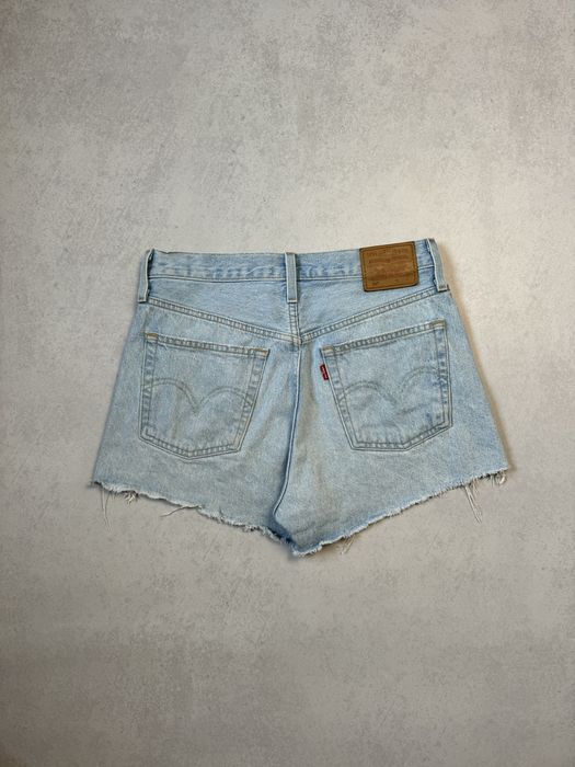Джинсовые шорты Levi’s 501 Premium женские светло синие оригинал. Жіночі джинсові шорти Levi’s 501 Premium світло сині оригінал