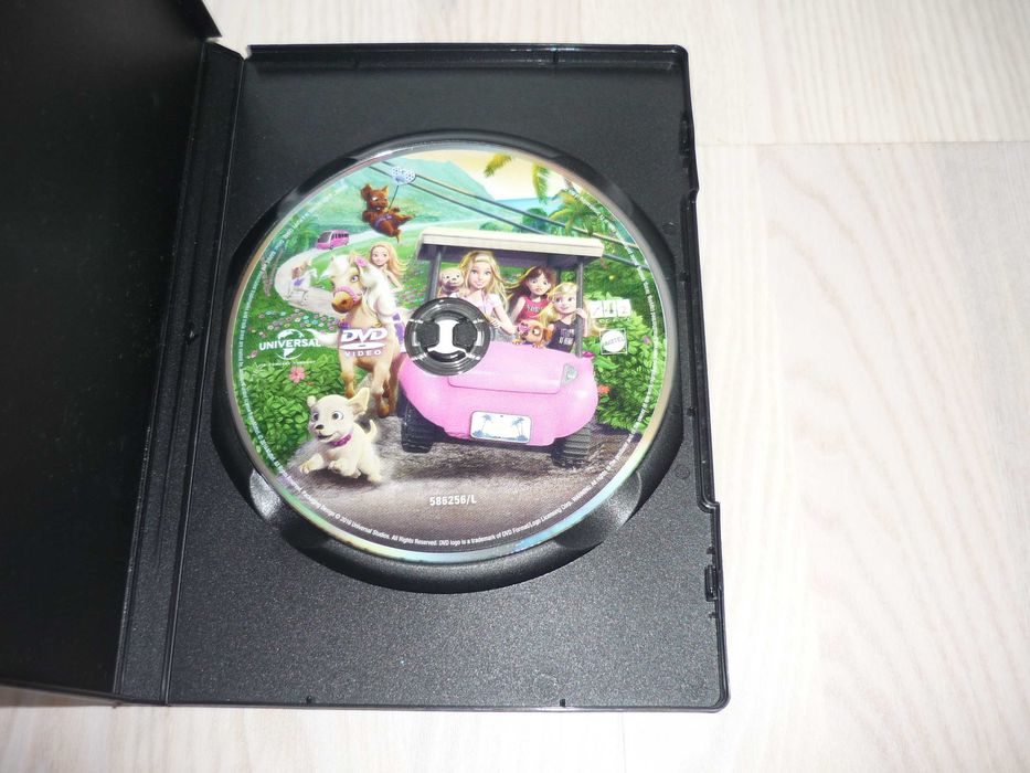 Bajka DVD Barbie na tropie piesków, Wielka przygoda z pieskami Zestaw