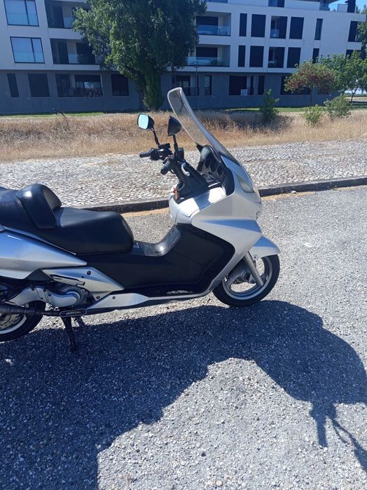 Honda Silver Wing 600