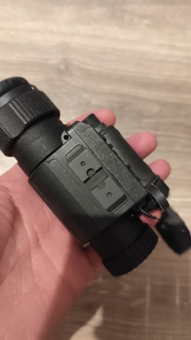 Два тепловизора, один рабочий второй под ремонт .