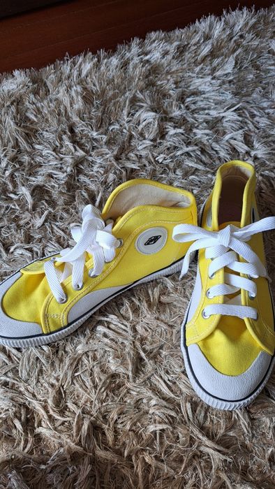 Sapatilhas Sanjo Amarelas tamanho 38 - Como novas