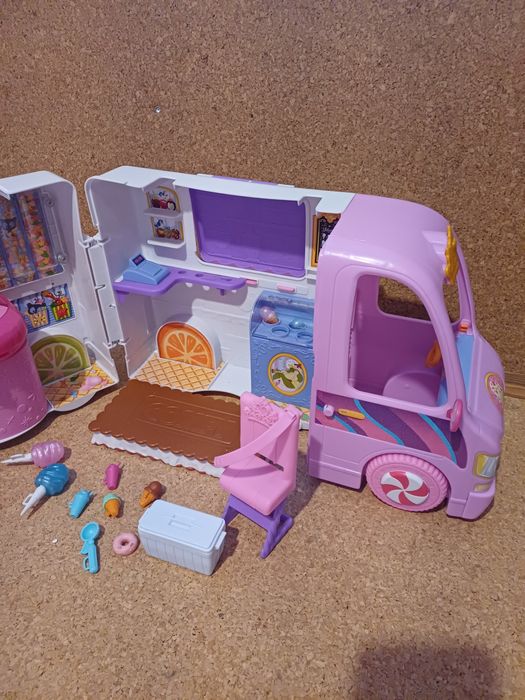 Carrinha de gelados hasbro.