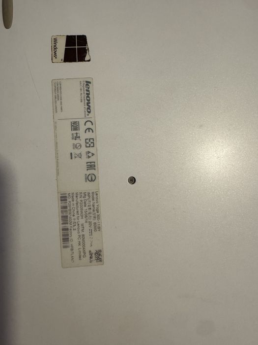 Portátil Lenovo branco com ecrã touch
