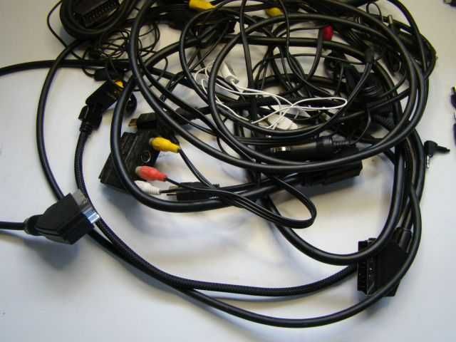 różna kable zestaw kable komputerowe i inne