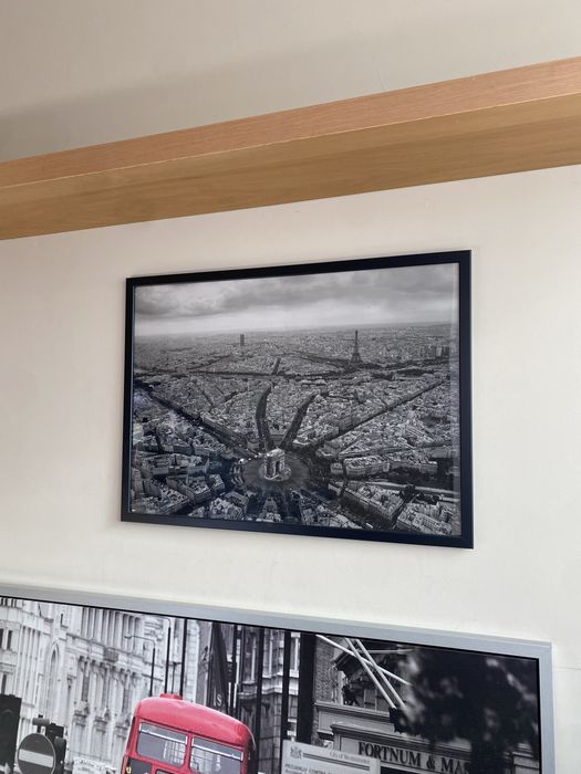 Quadros Londres e Paris como novos