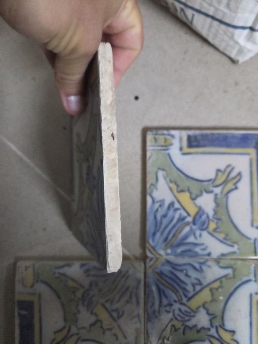 Azulejos sec XIX pintados à mão