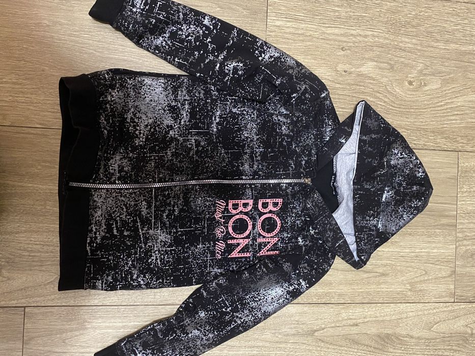 Bluza dla dziewczynki Rozmiar 128 Stylowa
