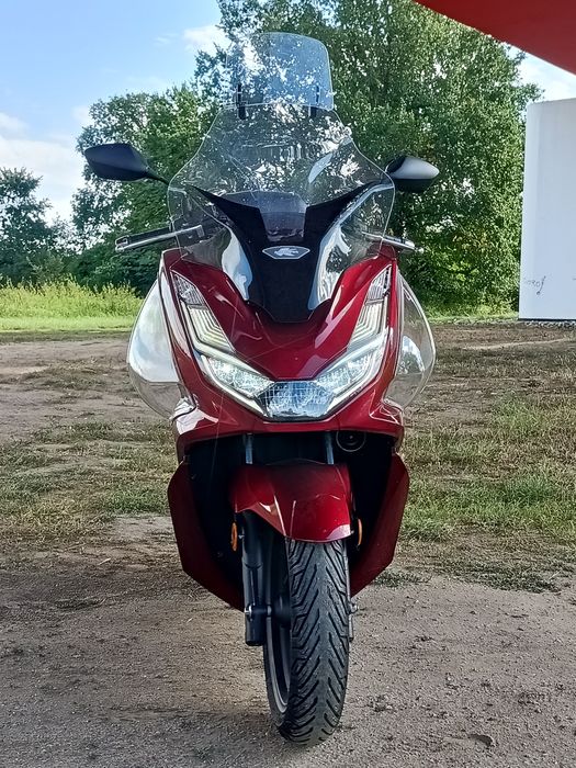 Honda PCX 125 pierwszy właściciel, stan jak z salonu.