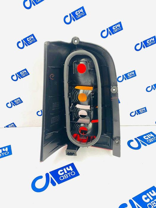 Фонарь левый Vito W638 96-03 стоп задний правый Вито 638 шрот новый