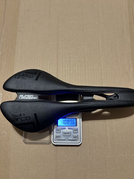 Karbonowe siodełko SAN MARCO Aspide Superleggera 131mm (109g)