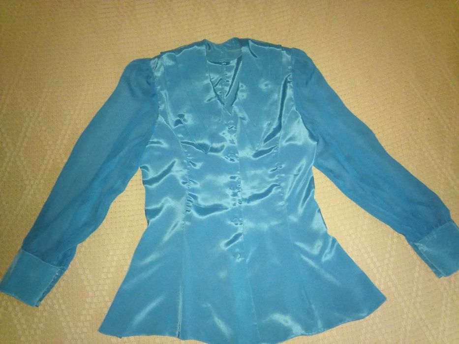 Bluzka r.S tiulowe rękawy