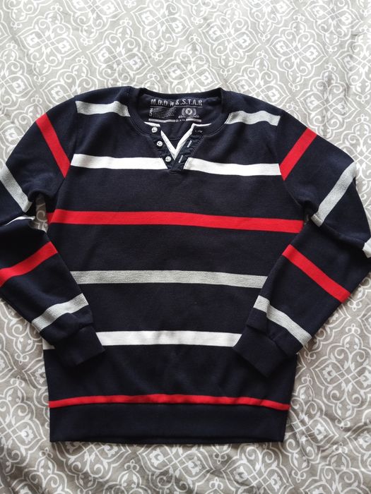 Sweter w serek męski