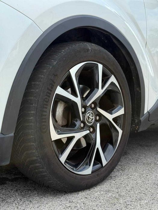 Toyota C-HR — fotografia 7