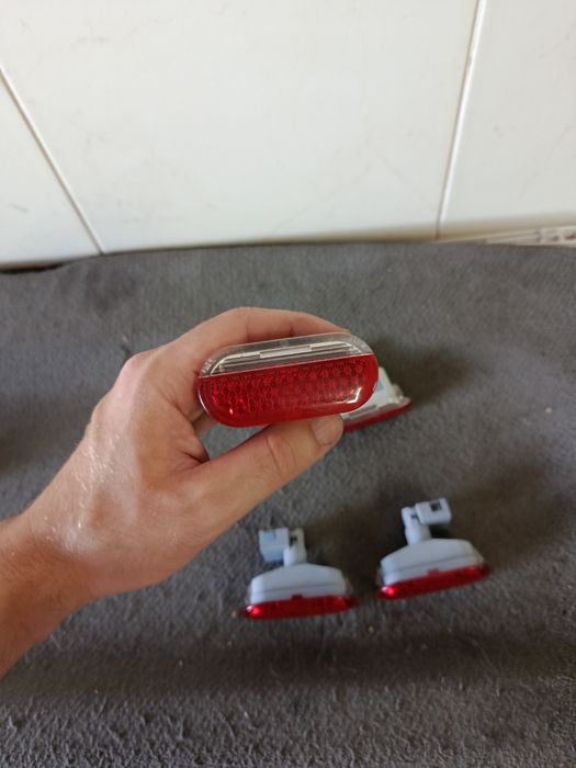 Vendo luzes de presença das portas para golf 4 e bora