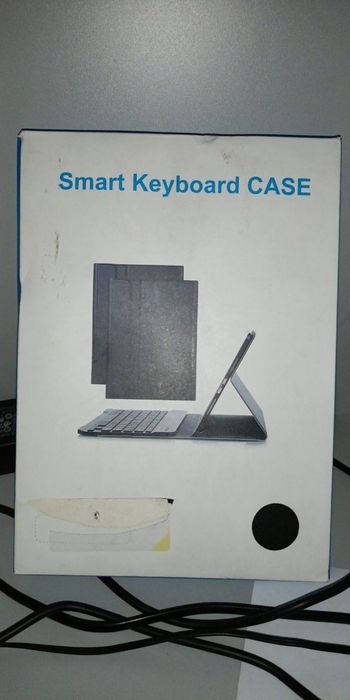 чохол-клавіатура Logitech Combo Touch для iPad Air 11 дюймів