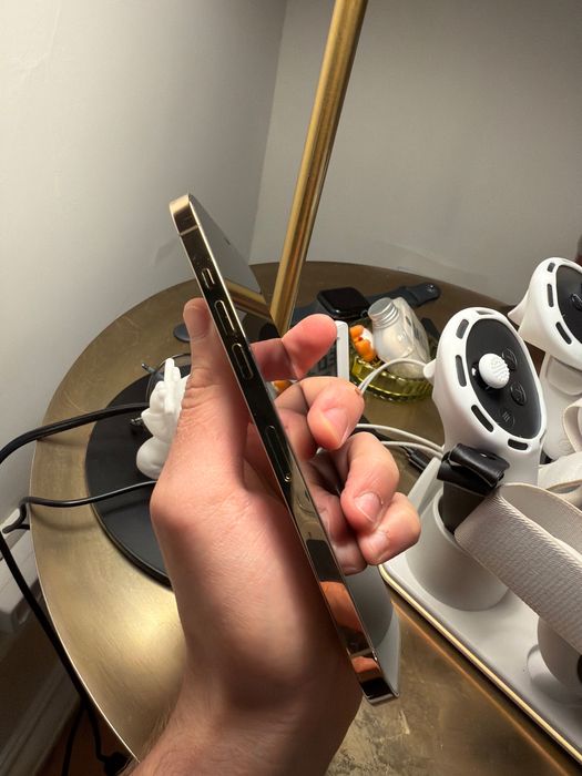 iPhone 12 Pro Max Glod