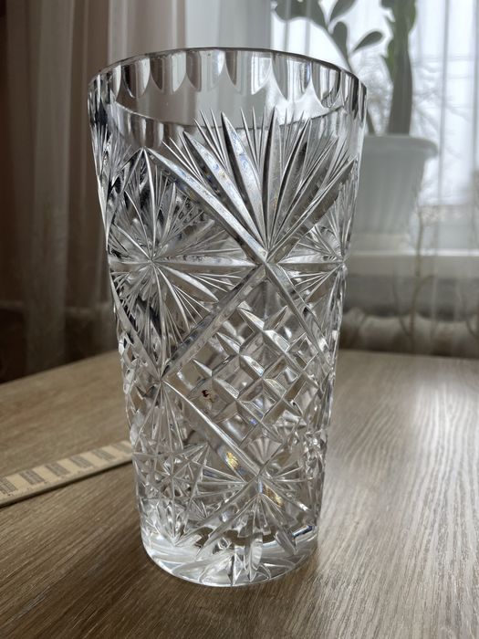 Кришталева ваза
