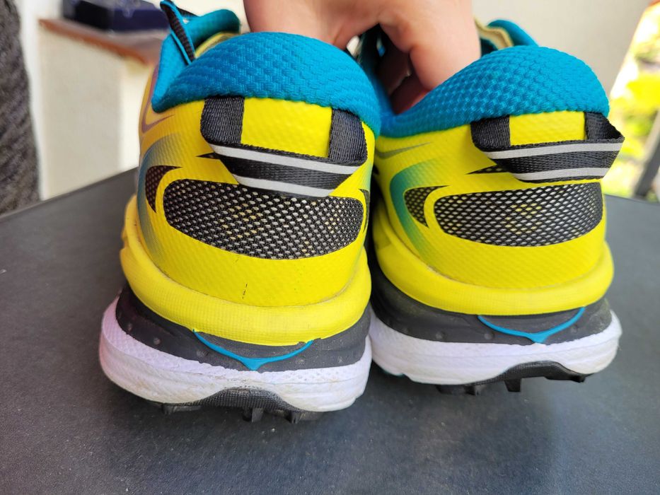 Hoka One One Speedgoat buty trailowe Vibram r. 42 męskie