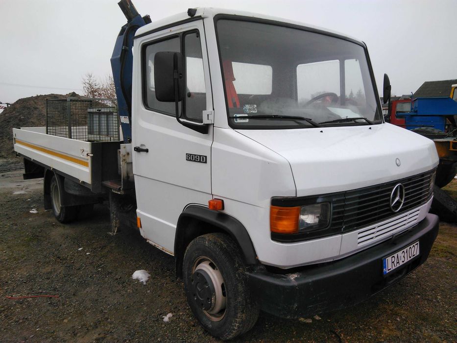 Mercedes 609 HDS 1,6t vario
