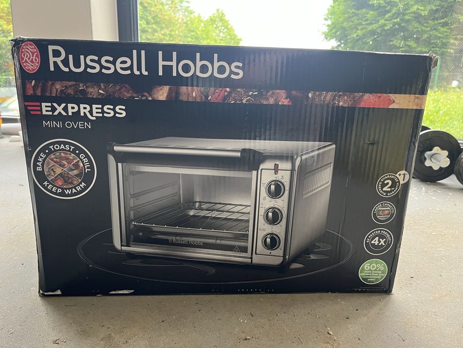 Mini piekarnik Russel Hobs express
