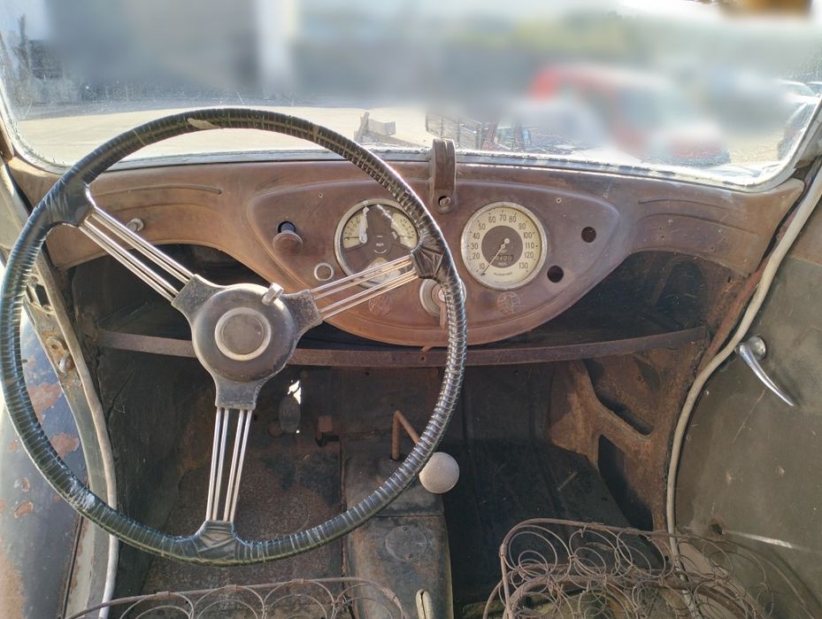 Morris Eight Peças / Decoração — photo 2