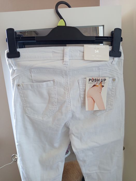 Spodnie białe push up xs