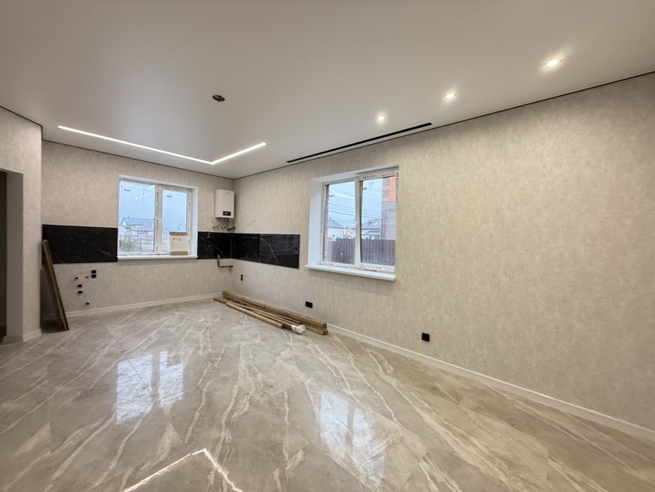 Продам Танхаус з ремонтом