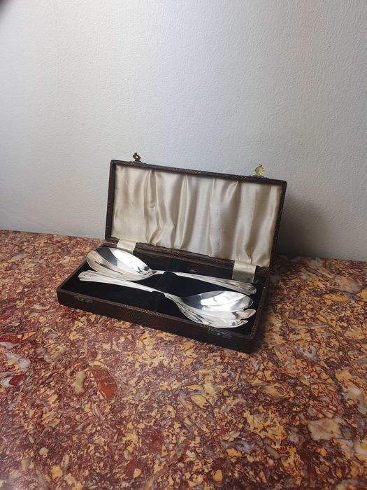 Zestaw angielskich łyżek do sałatki. Posrebrzane. Dorchester. Pudełko