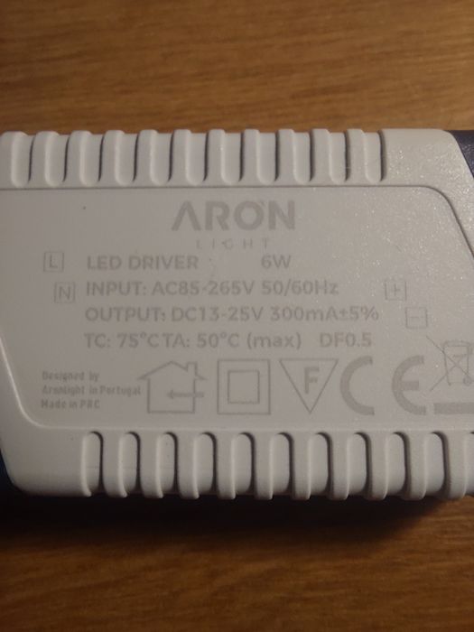 ARON LED driARON LED Driver - Alimentação para foco luminária Led