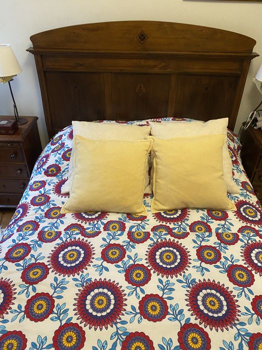 Cama de casal estilo Dona Maria