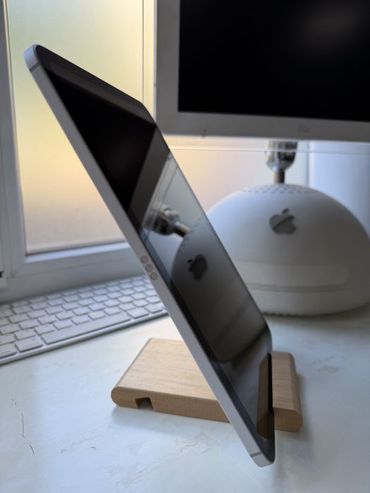 iPad 11 128Gb Silver WiFi+LTE Стан Нового. Гарантія від Apple 100% АКБ