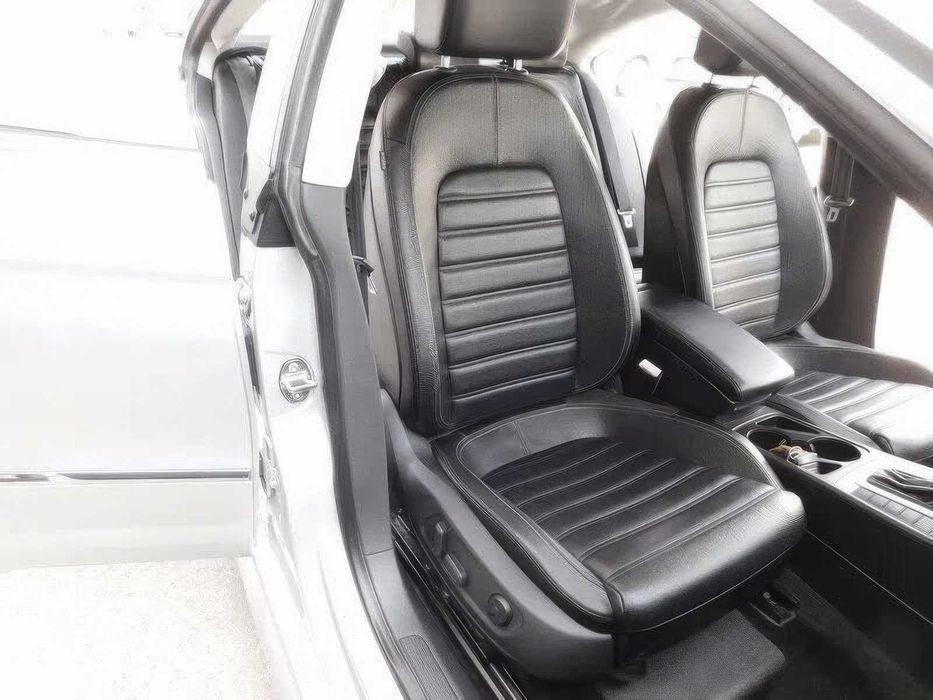 Volkswagen CC Sport      2013