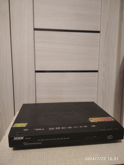 DVD плеер BBK с караоке