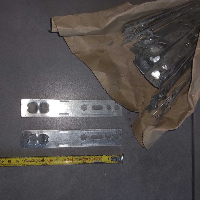 kotwa kotwy do montażu okien PCV