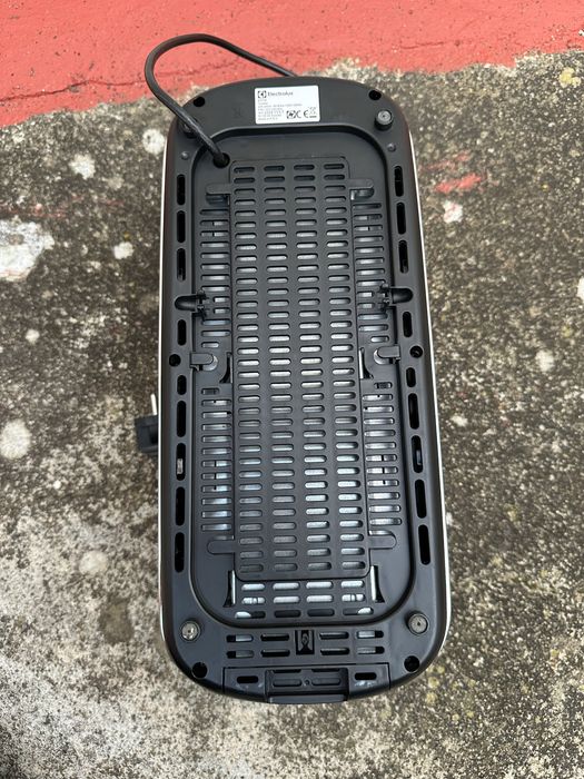 Torradeira Electrolux EAT2F - Aço Inoxidável
