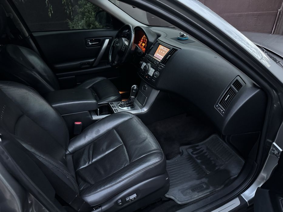 Infiniti FX35 ВЛАСНИК
