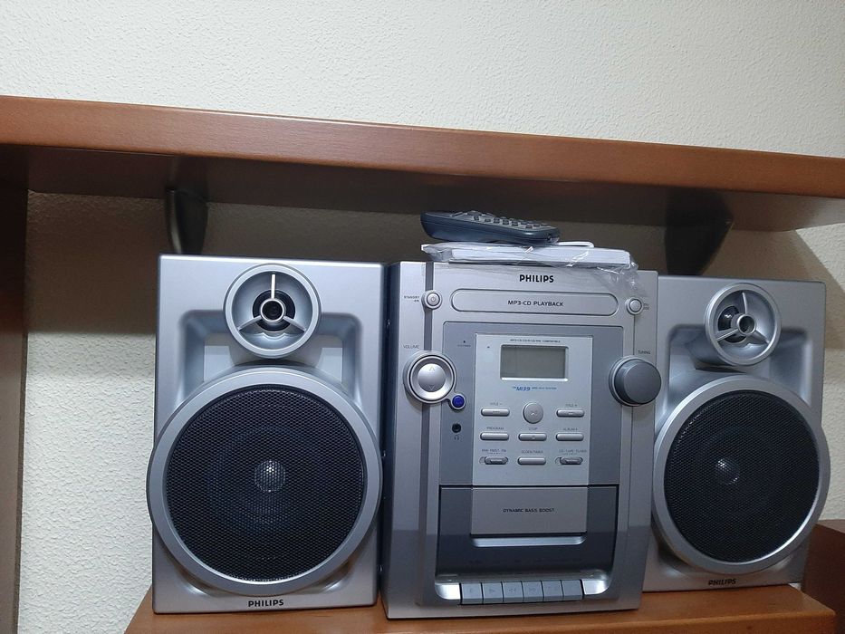 Aparelhagem cd´s , cassetes e rádio