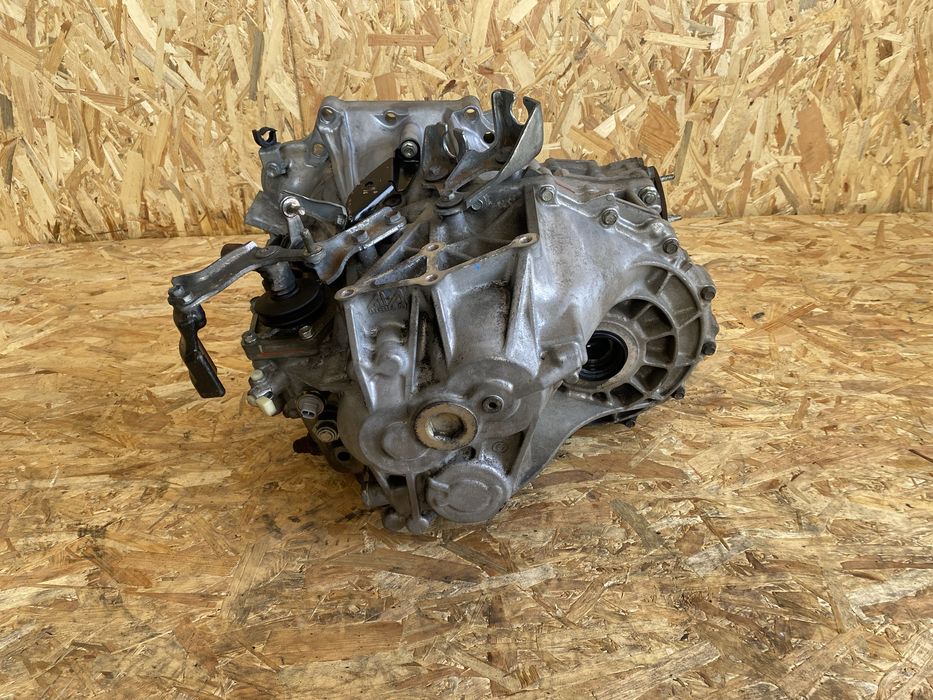 Кпп мкпп коробка передач роздатка Toyota RAV4 2.2 H1L8-F EA64F Тойота