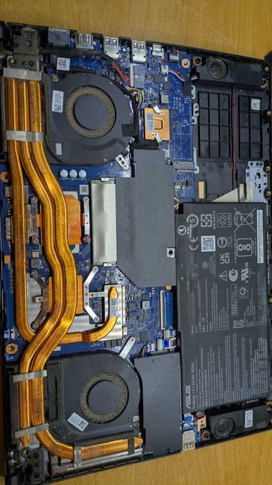 Чищення ноутбука заміна термопасти замена термопасты Ремонт комп'ютера