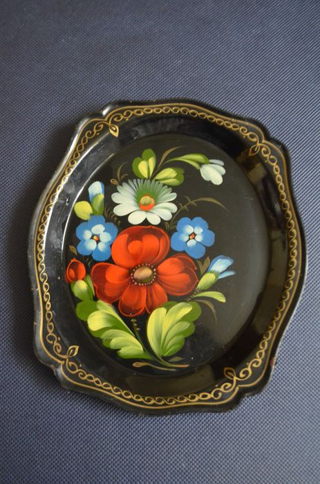 taca metalowa ZSRR malowana